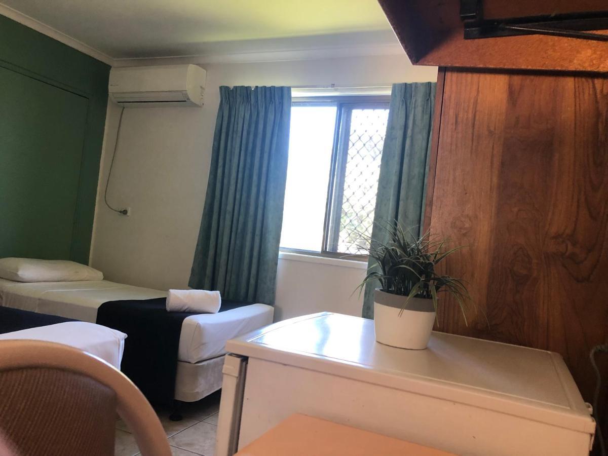 麦凯汽车旅馆 外观 照片